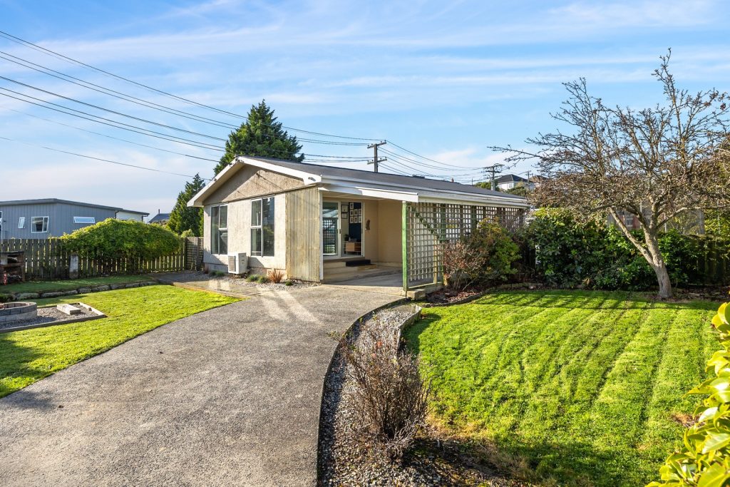 A Local Guide to Dunedin Property Experts A Local Guide to Dunedin Property Experts