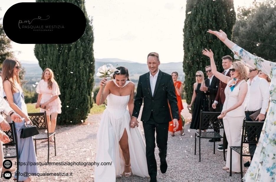 Timeless Romance: Capture Your Italy Elopement Moments with a Pro Photographer Timeless Romance: Capture Your Italy Elopement Moments with a Pro Photographer