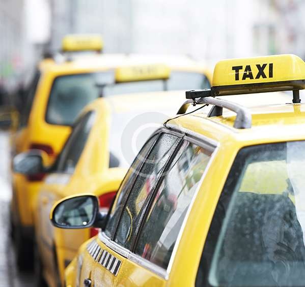 Reliable transfers from Burlington to Montreal airports Reliable transfers from Burlington to Montreal airports