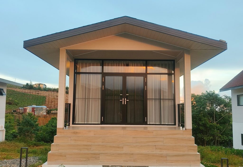 Elegant 4-Bedroom Villa in Kundasang for Family Holidays Elegant 4-Bedroom Villa in Kundasang for Family Holidays