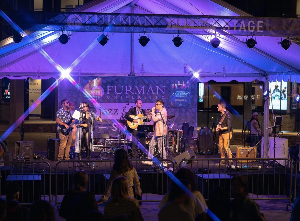 Choosing the right live band for your private party
