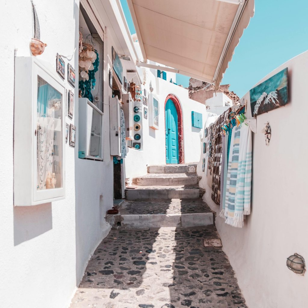 Expert Santorini Experiences: Find Trusted Operators for Your Island Adventure