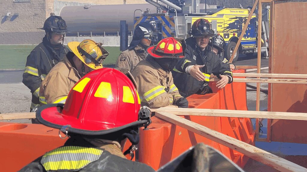 Real-time rescue tracking: Transforming Emergency Response Systems Real-time rescue tracking: Transforming Emergency Response Systems