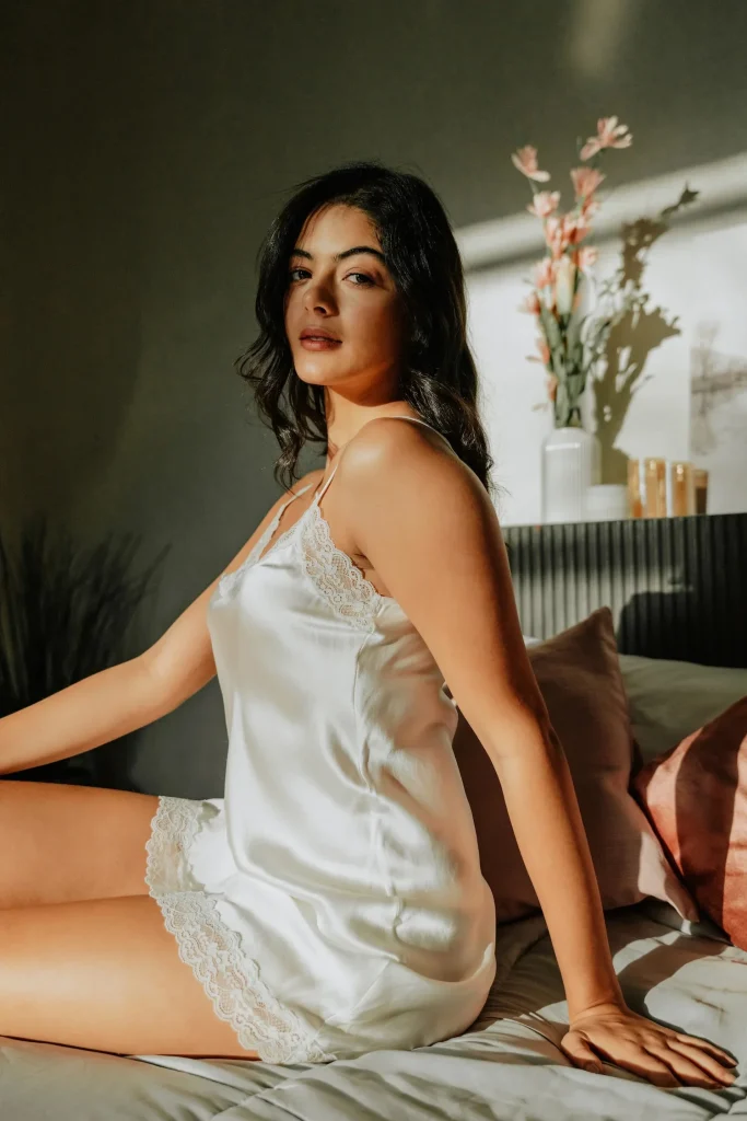 How to Choose the Perfect Mulberry Silk Shirt for Comfort and Style How to Choose the Perfect Mulberry Silk Shirt for Comfort and Style