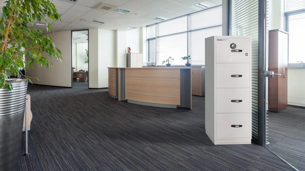 Checklist for Choosing Safe Deposit Storage Solutions